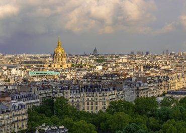 Uber, Airbnb, Amazon... La ville de Paris dans le piège des grandes plateformes